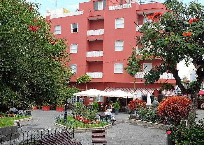 Maga Hotell Puerto de la Cruz (Tenerife)