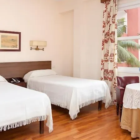 Hotel Maga *